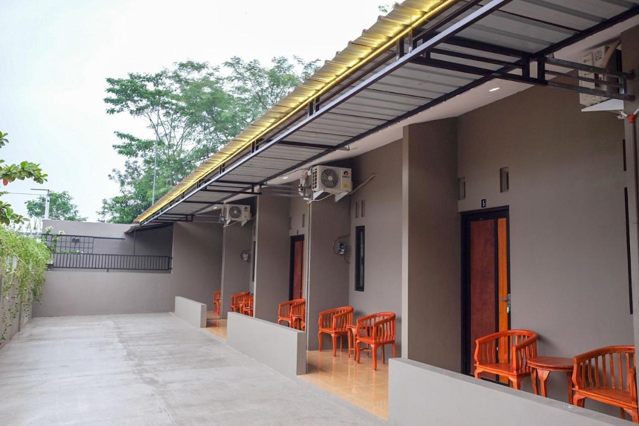 Reddoorz Syariah Near Exit Tol Pemalang Comal 2 Hotel Ngoại thất bức ảnh